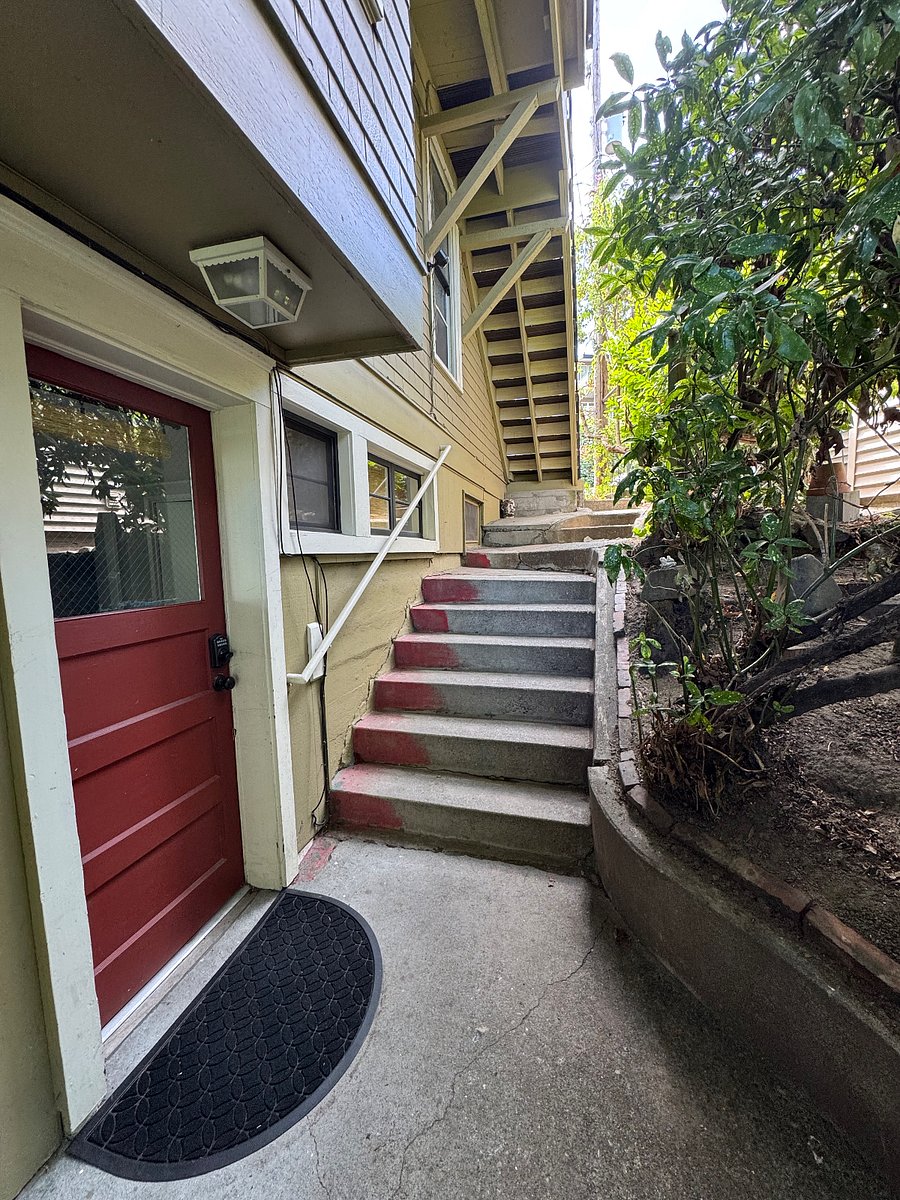 Furnished Finder property 881806_1 photo 3