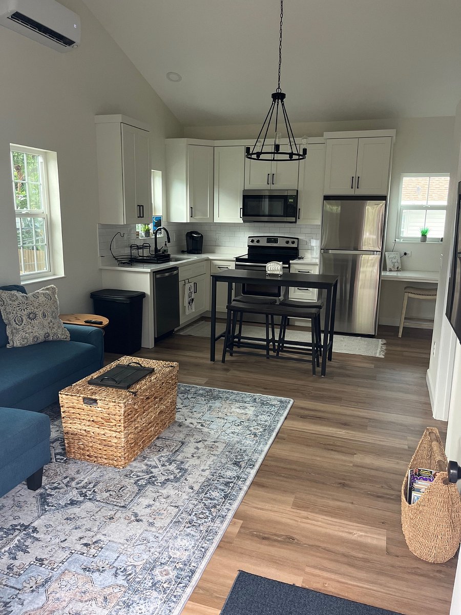 Crescent Heights 1B 1B w private - 881830 1 60019105 Full
