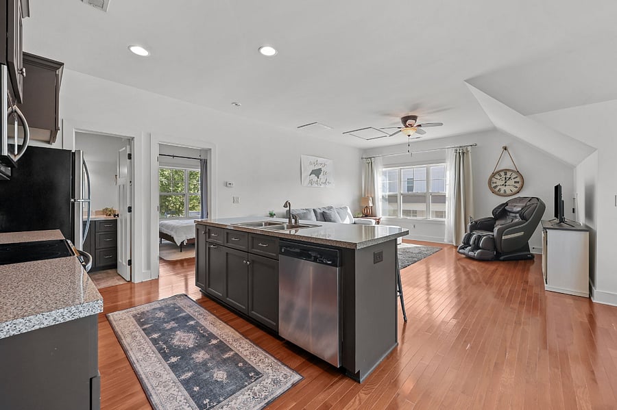 Furnished Finder property 881834_2 photo 4