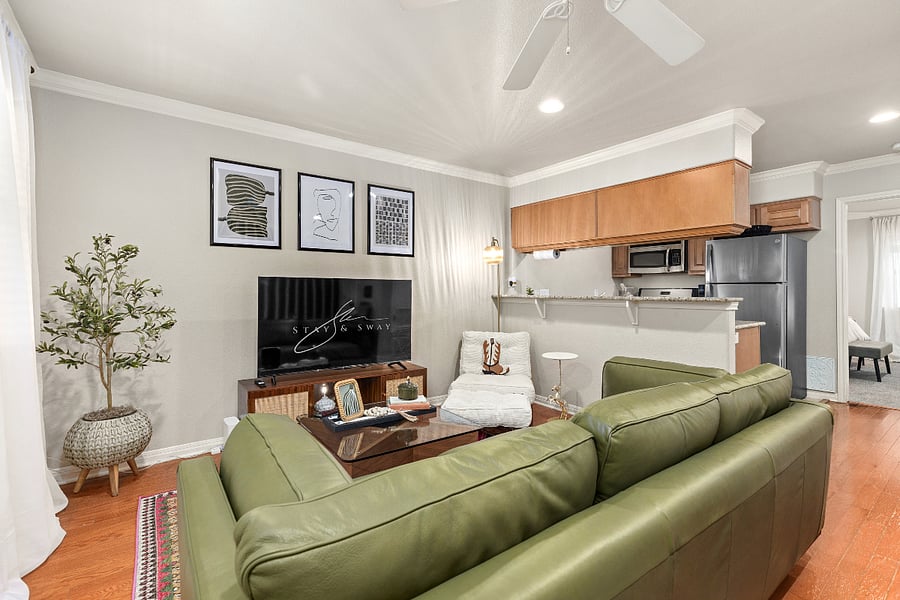 Furnished Finder property 881840_1 photo 3