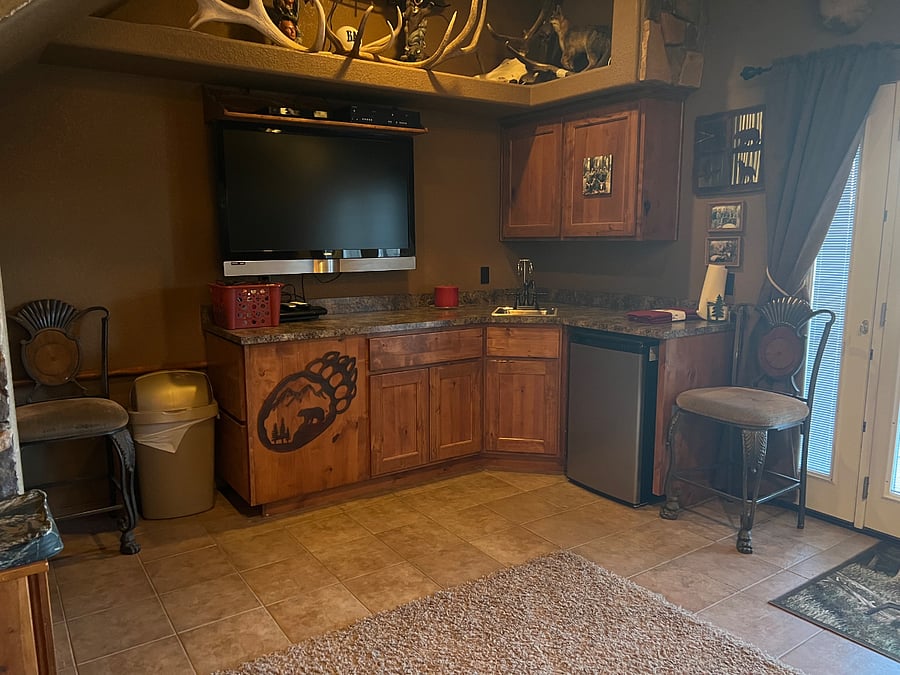 Furnished Finder property 881846_1 photo 3