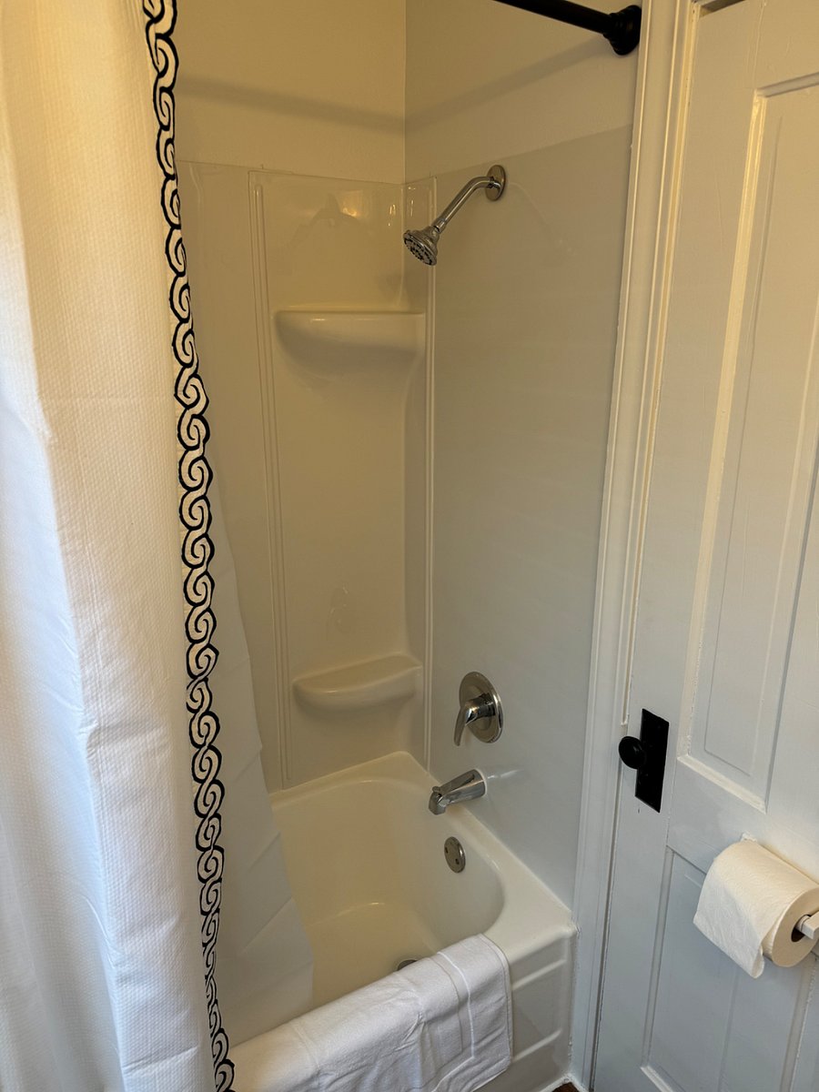 Furnished Finder property 881860_2 photo 5