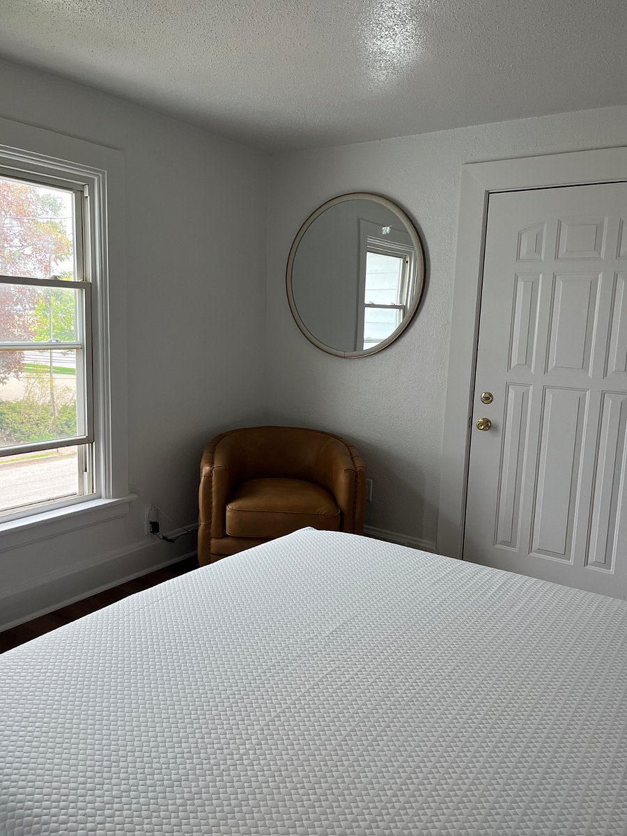 Furnished Finder property 881860_2 photo 6