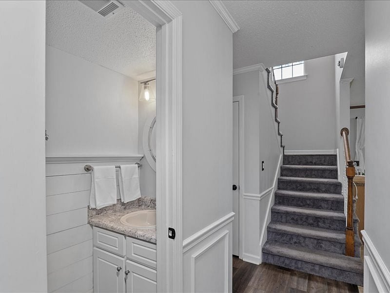Furnished Finder property 881863_1 photo 19