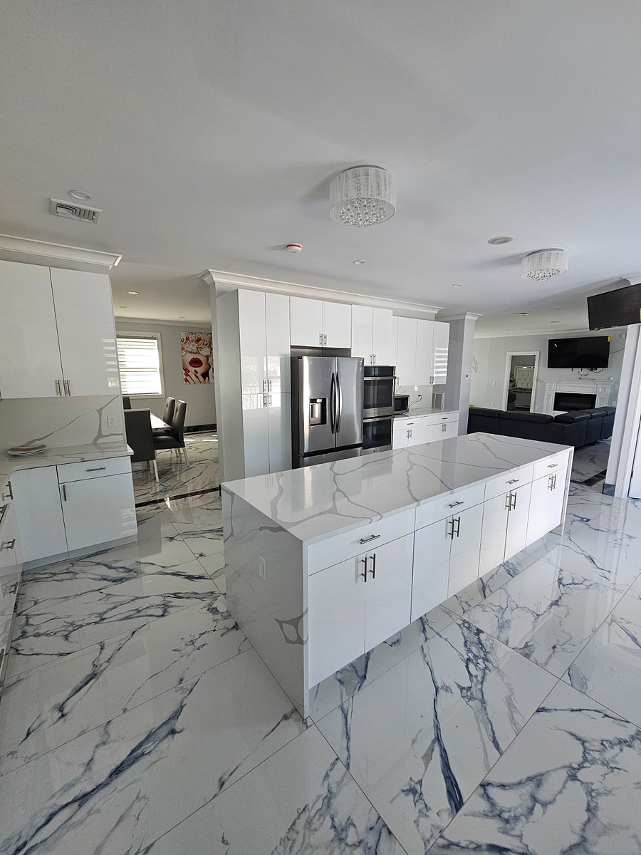Furnished Finder property 881867_1 photo 2