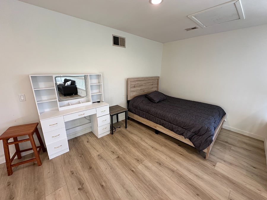 Furnished Finder property 881869_1 photo 12