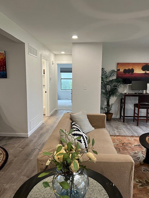 Furnished Finder property 881876_1 photo 10