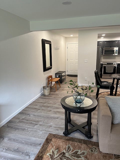 Furnished Finder property 881876_1 photo 12