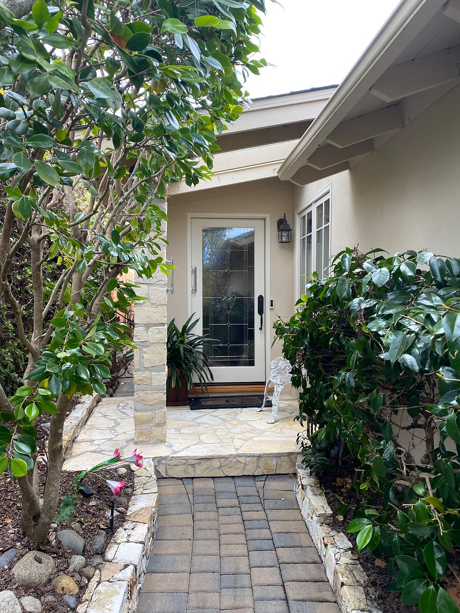 Furnished Finder property 881880_1 photo 3
