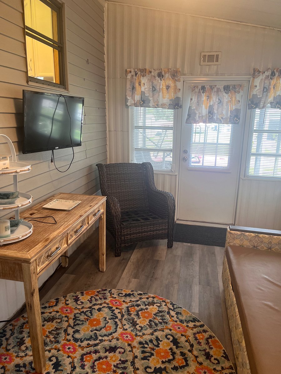 Furnished Finder property 881882_1 photo 18