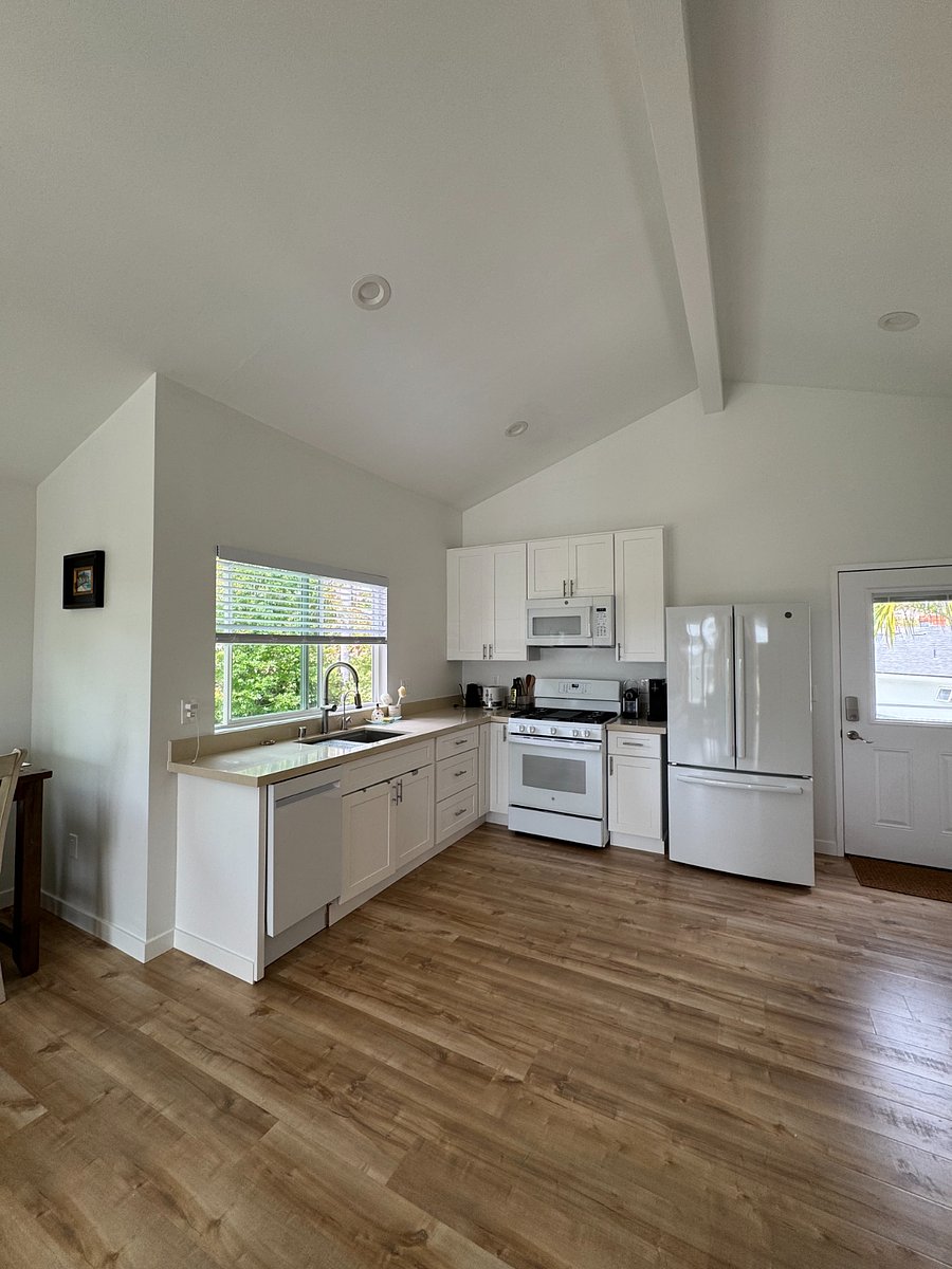 Furnished Finder property 881937_1 photo 4