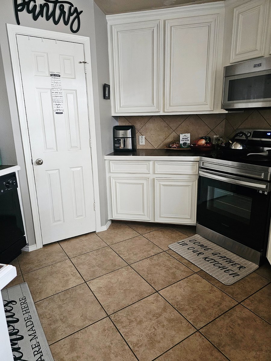 Furnished Finder property 881980_1 photo 8