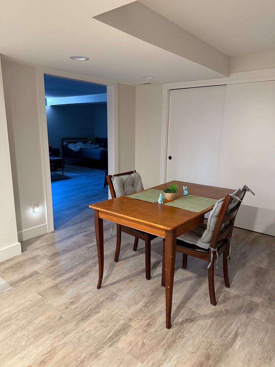 dinning table