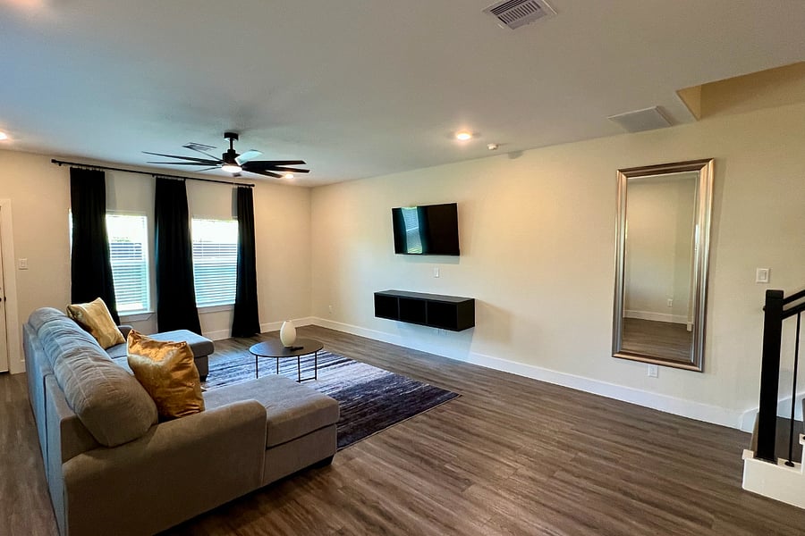Furnished Finder property 882059_1 photo 3