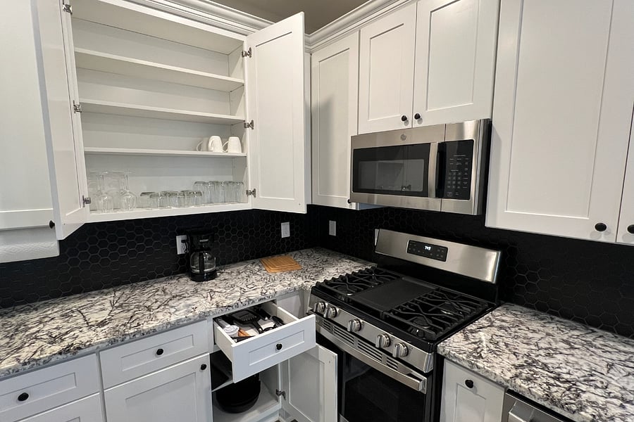 Furnished Finder property 882059_1 photo 4