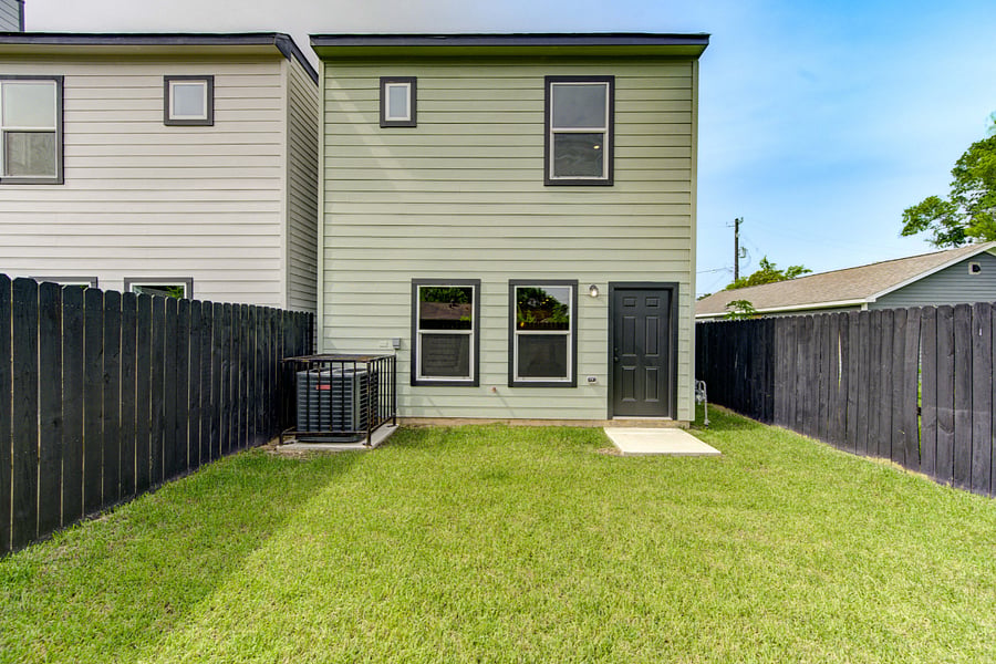 Furnished Finder property 882059_1 photo 24