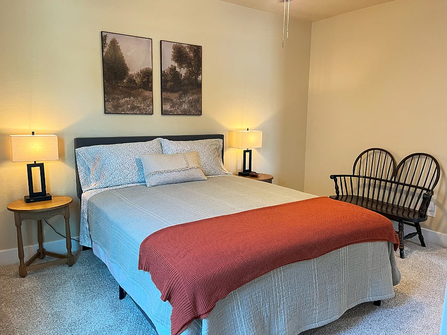 2nd bedroom