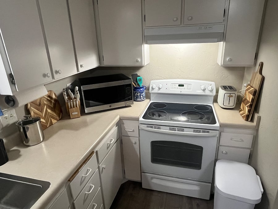 Furnished Finder property 882125_1 photo 28