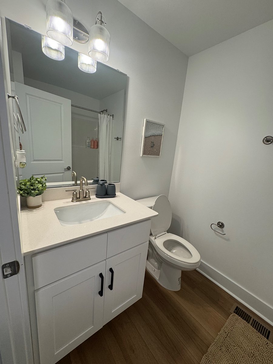 Bathroom 2 