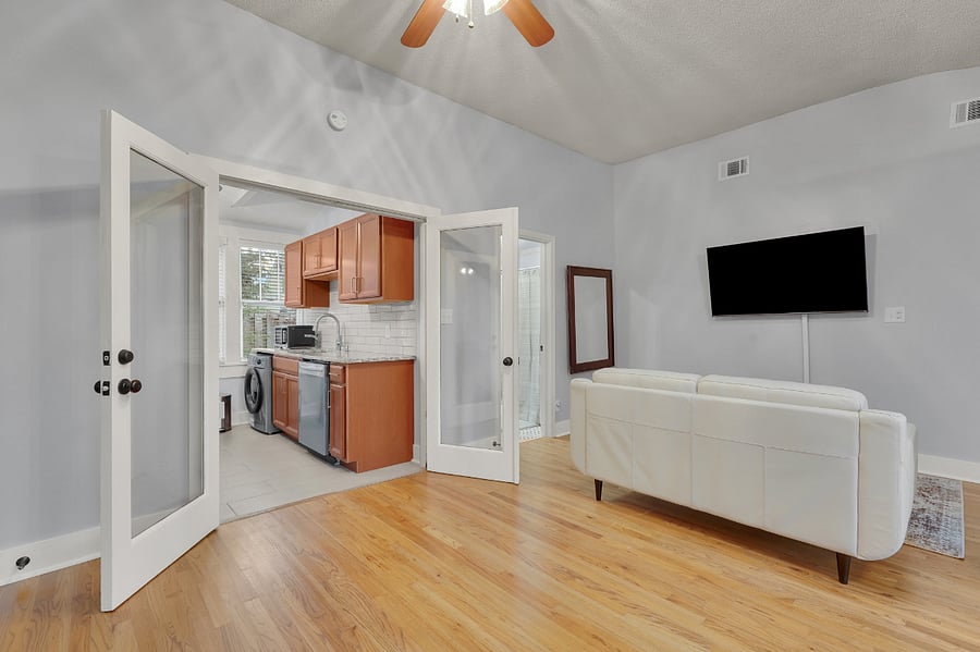 Furnished Finder property 882157_1 photo 9