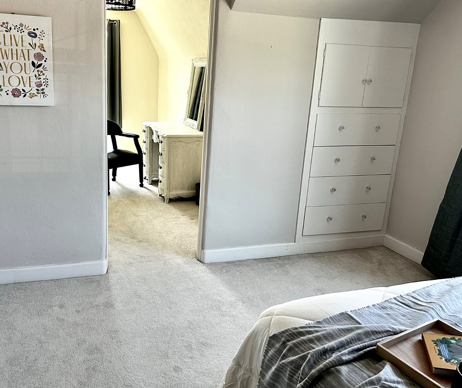 Bonus space office/ dressing room attached to upstairs queen bedroom