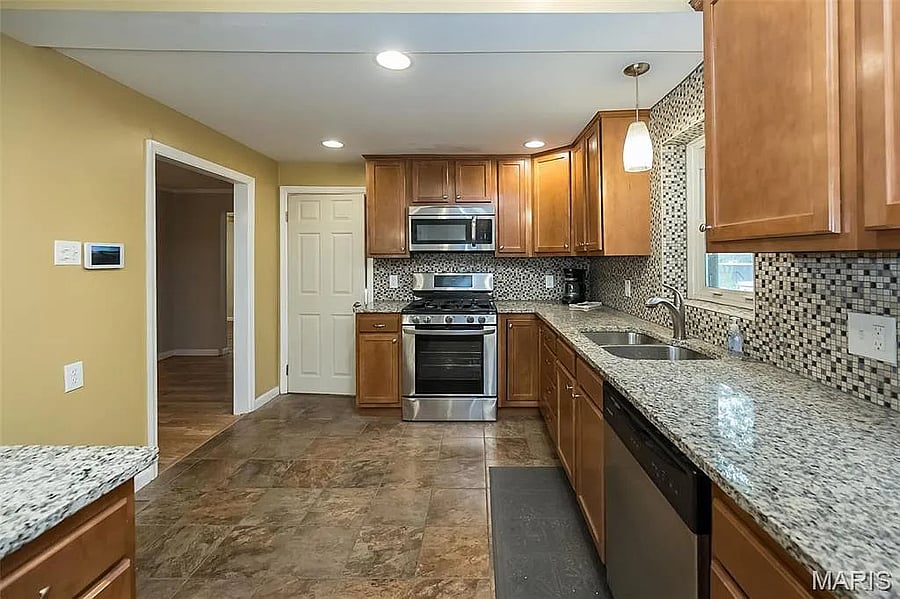 Furnished Finder property 882236_1 photo 7
