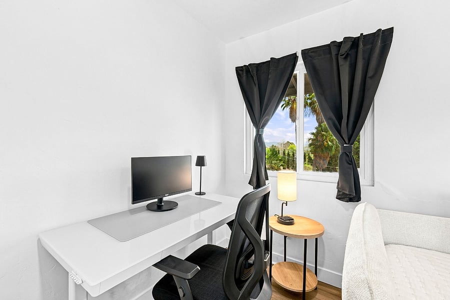 Furnished Finder property 882299_1 photo 28
