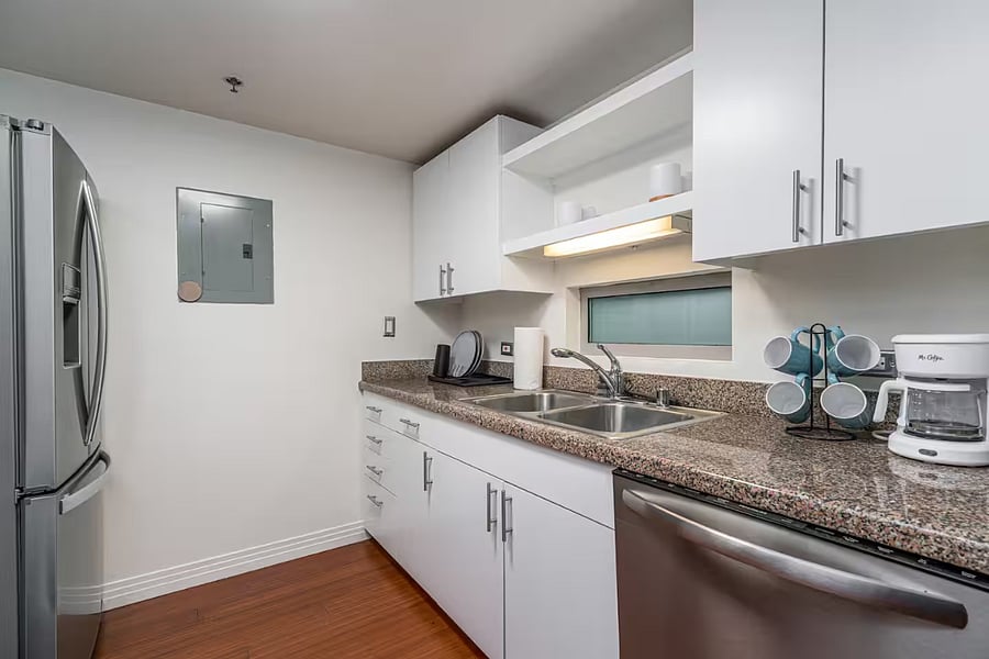 Furnished Finder property 882308_1 photo 17