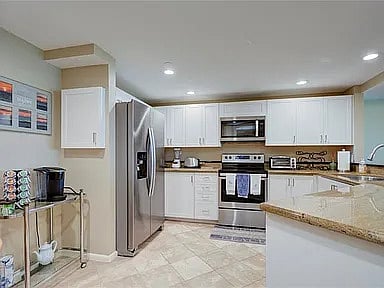 Furnished Finder property 882311_1 photo 11