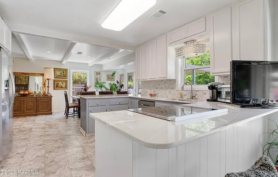 Furnished Finder property 882327_1 photo 6