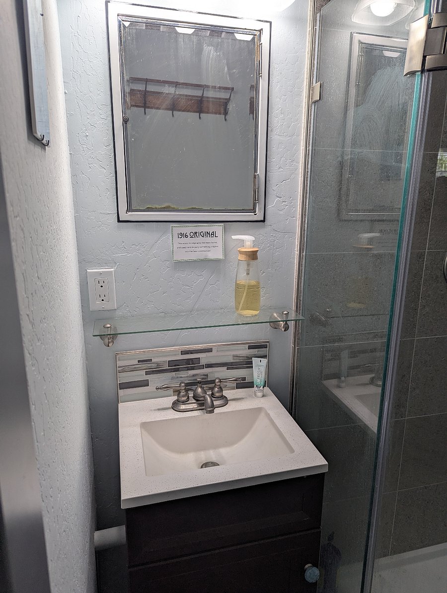 Furnished Finder property 882351_1 photo 11