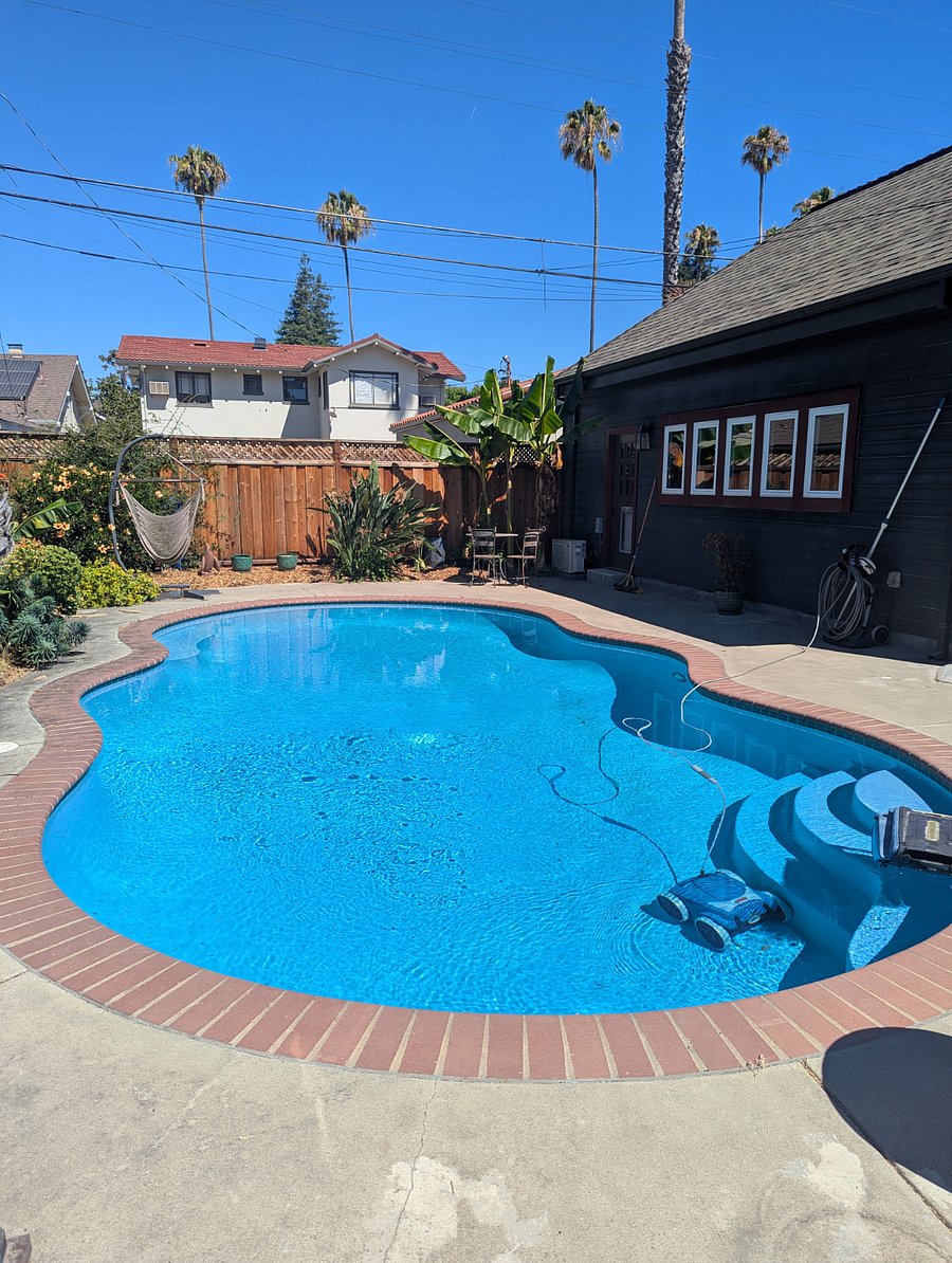 Furnished Finder property 882351_1 photo 3
