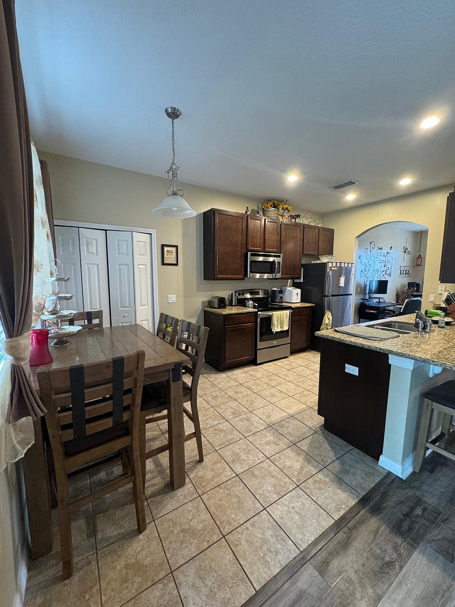 Furnished Finder property 882406_1 photo 11