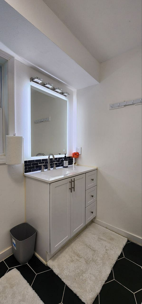 Furnished Finder property 882419_1 photo 7