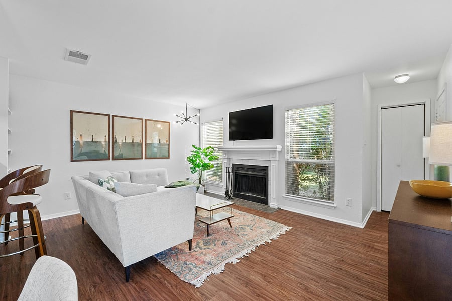 Furnished Finder property 882460_1 photo 3