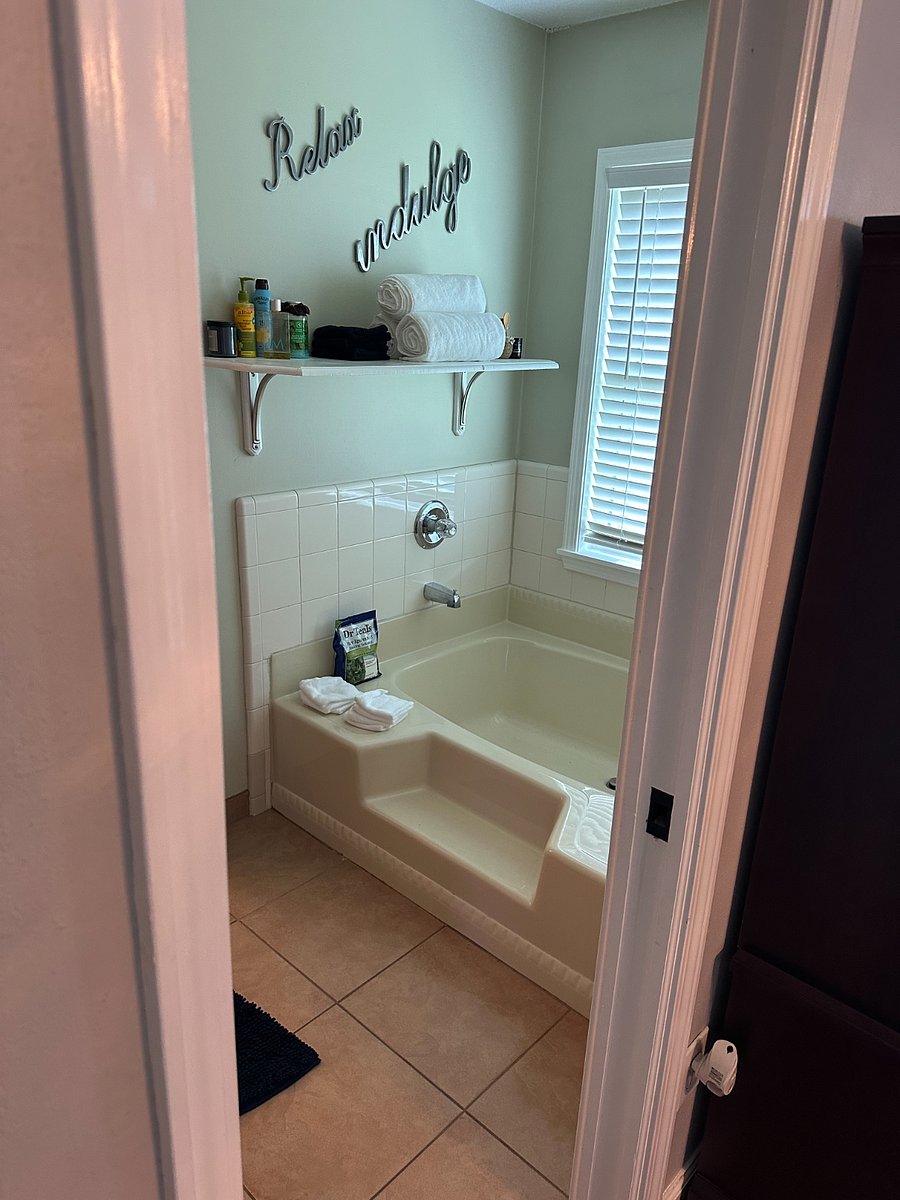 Furnished Finder property 882482_1 photo 3