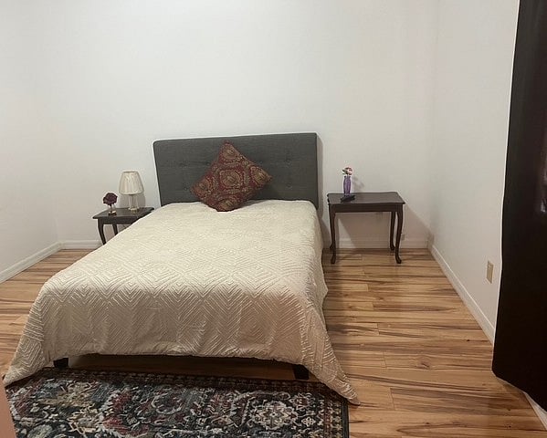 Furnished Finder property 882484_1 photo 3