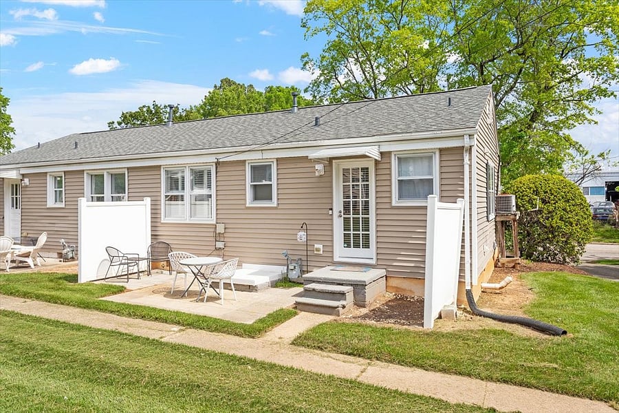 Furnished Finder property 882500_1 photo 12