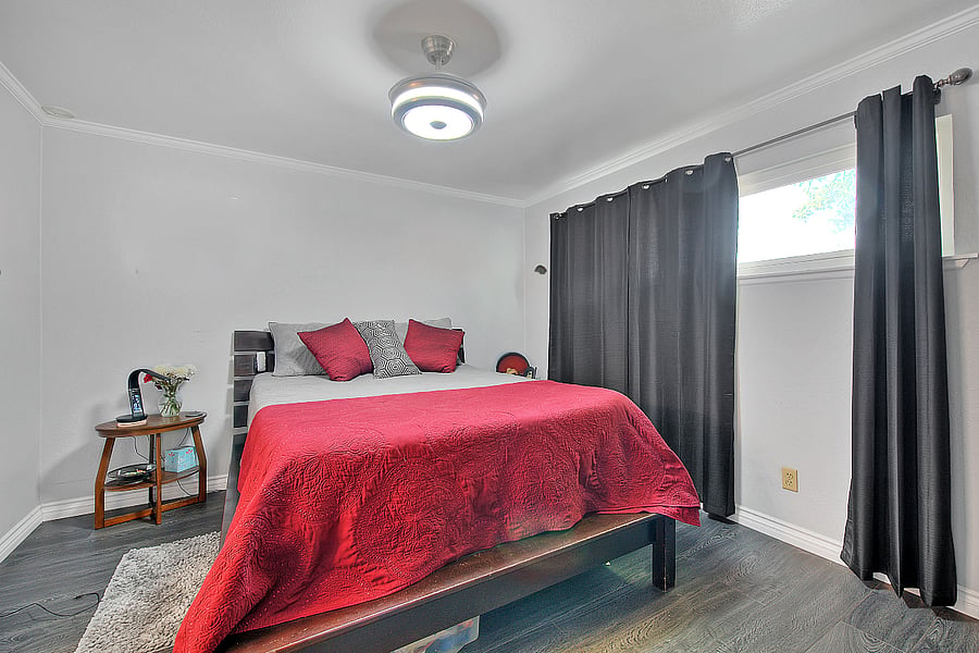 Bedrooms 3