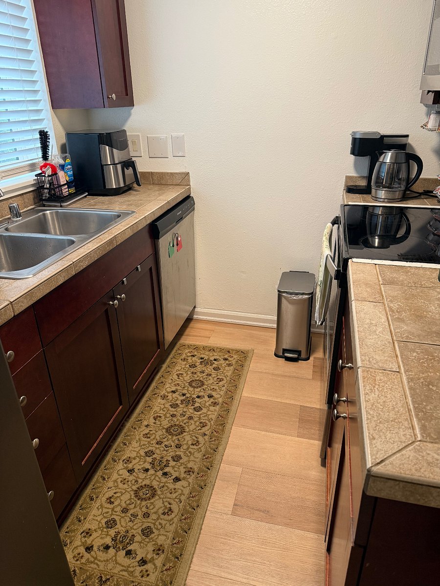 Furnished Finder property 882546_1 photo 13