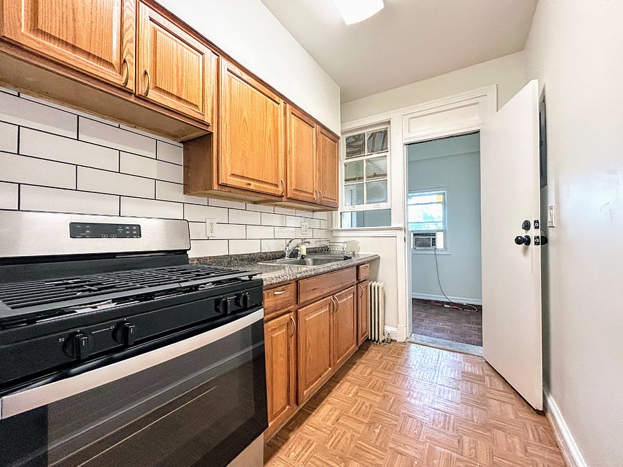 Furnished Finder property 882550_1 photo 9
