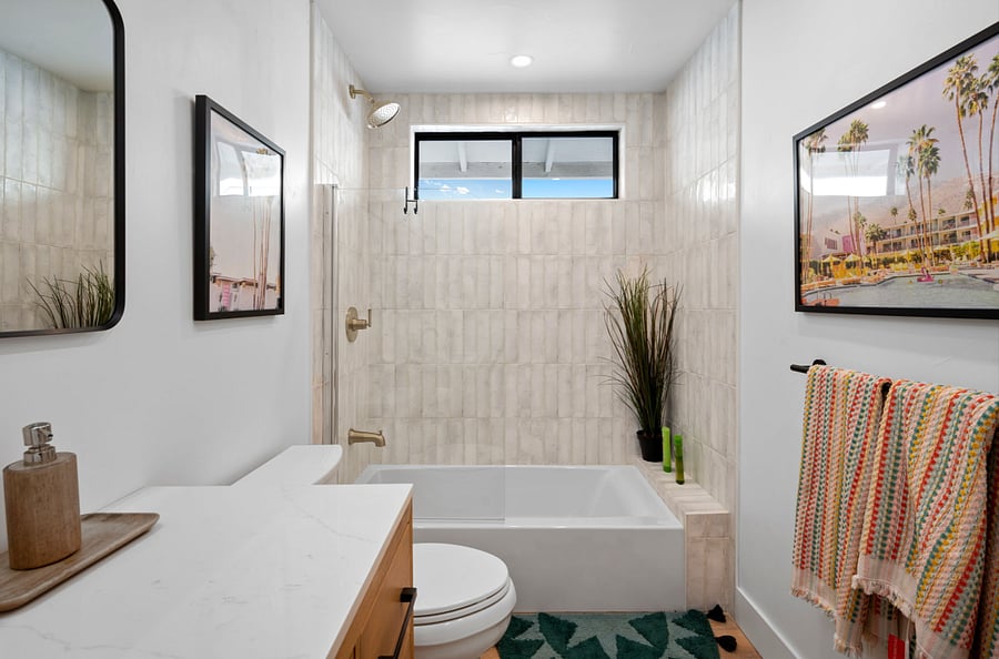 Guest bedroom