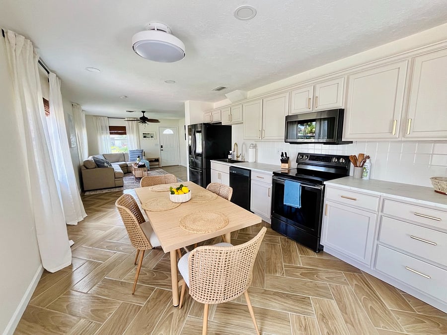 Furnished Finder property 882653_1 photo 4