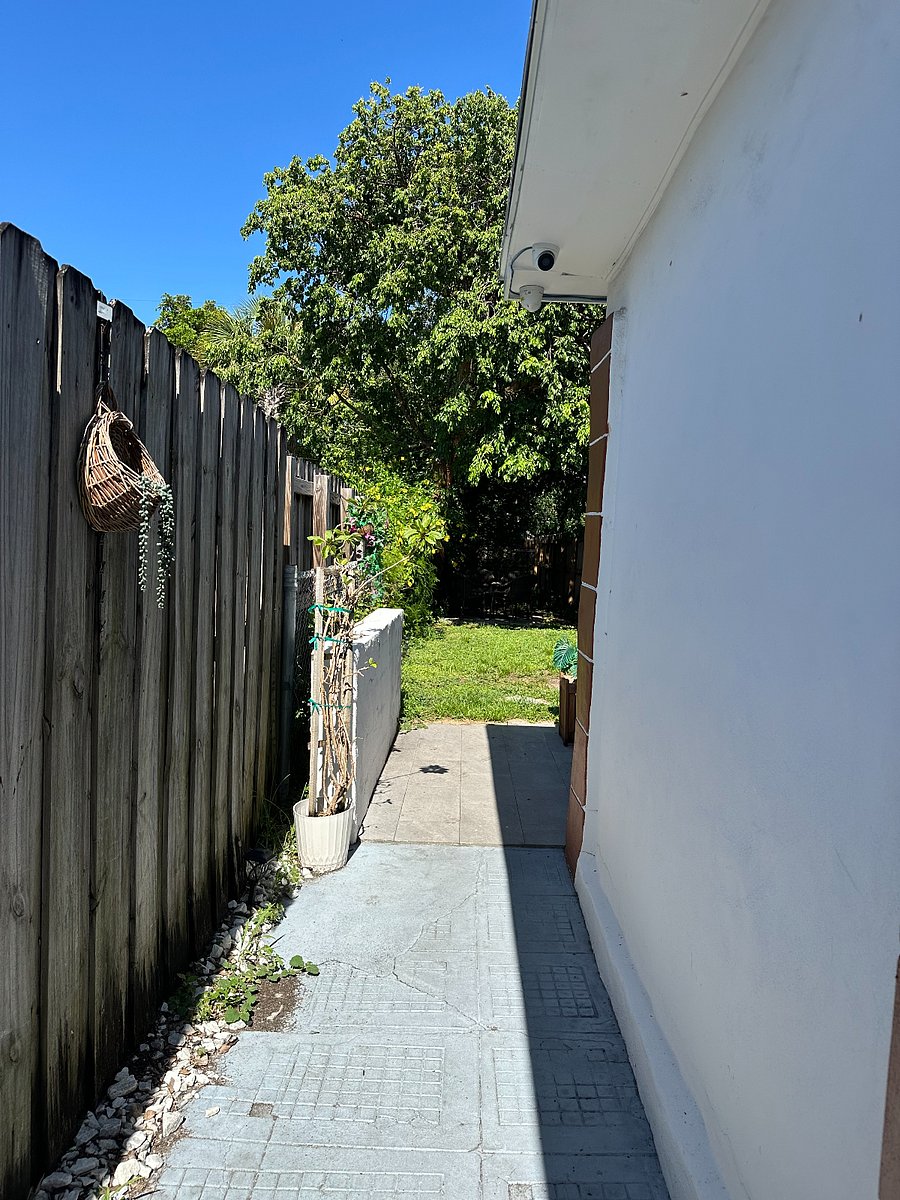 Furnished Finder property 882660_1 photo 16