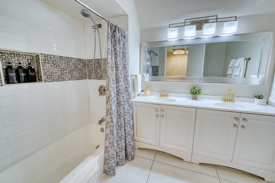 Full bathroom upstairs
