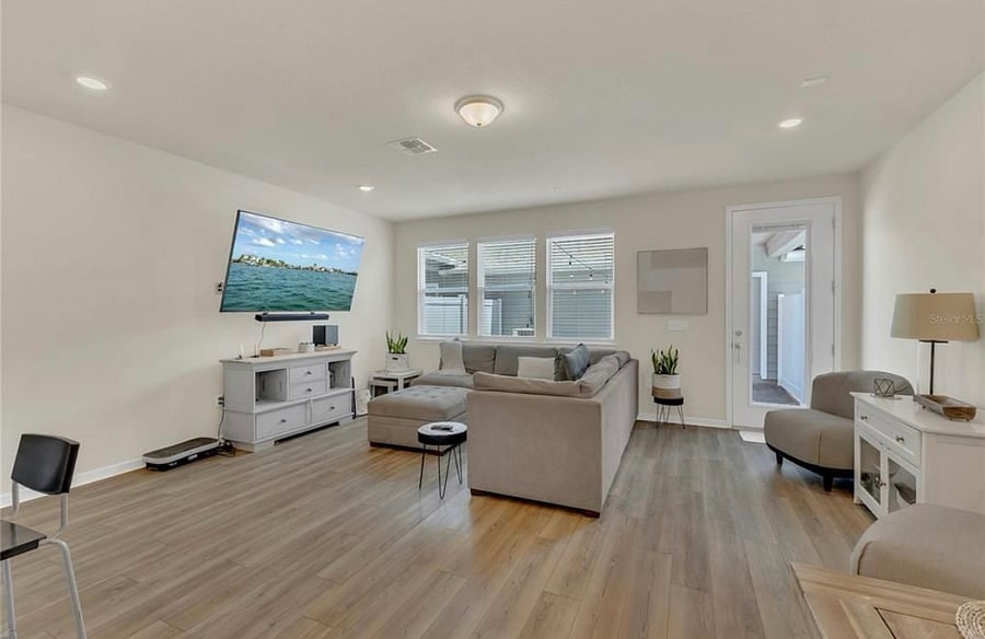 Furnished Finder property 882689_1 photo 7