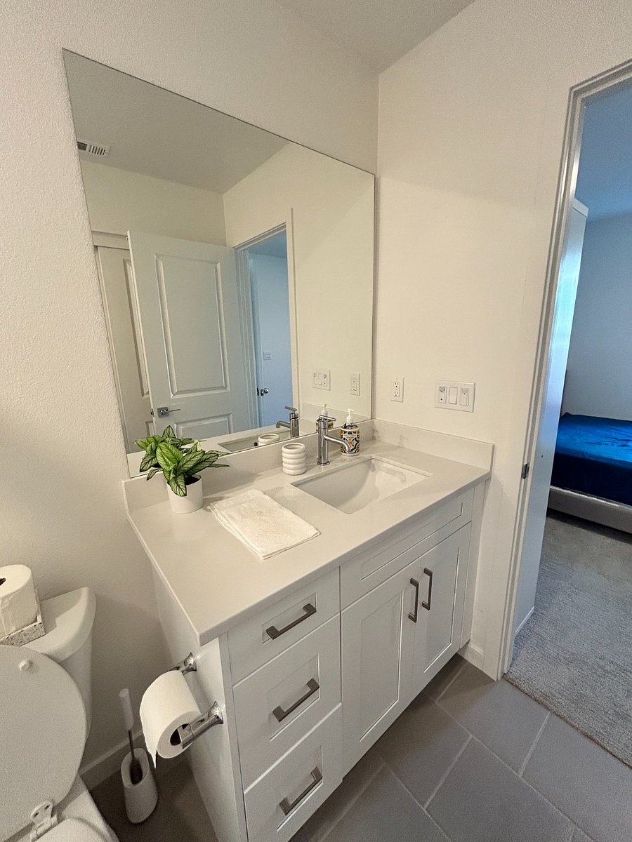 Furnished Finder property 882704_1 photo 3