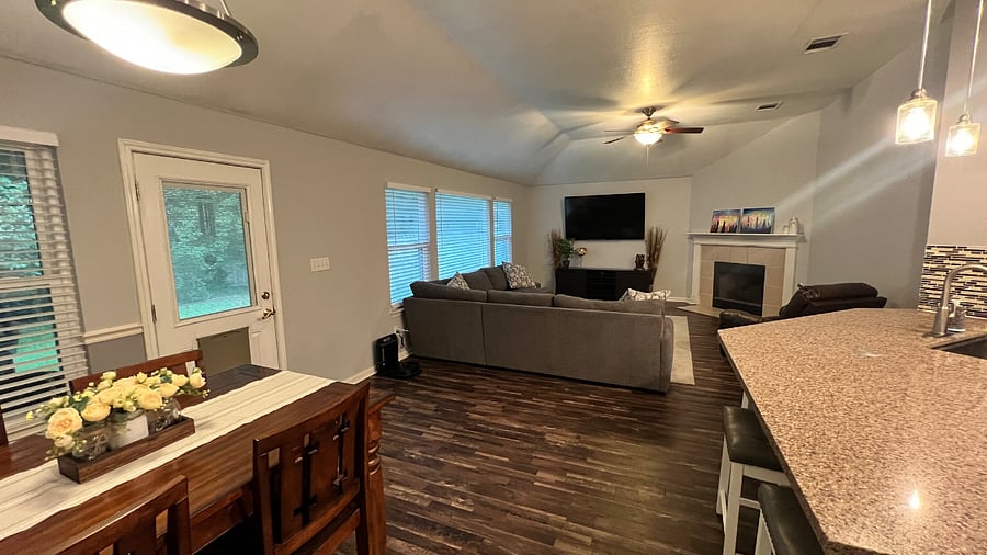 Furnished Finder property 882706_1 photo 3