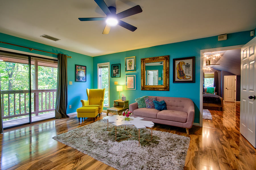 2nd floor living room