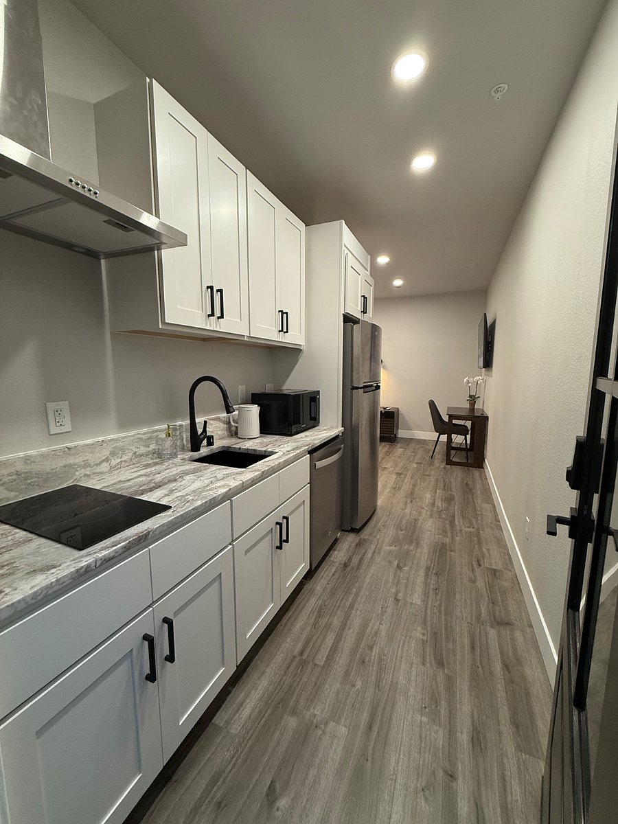 Furnished Finder property 882779_1 photo 3
